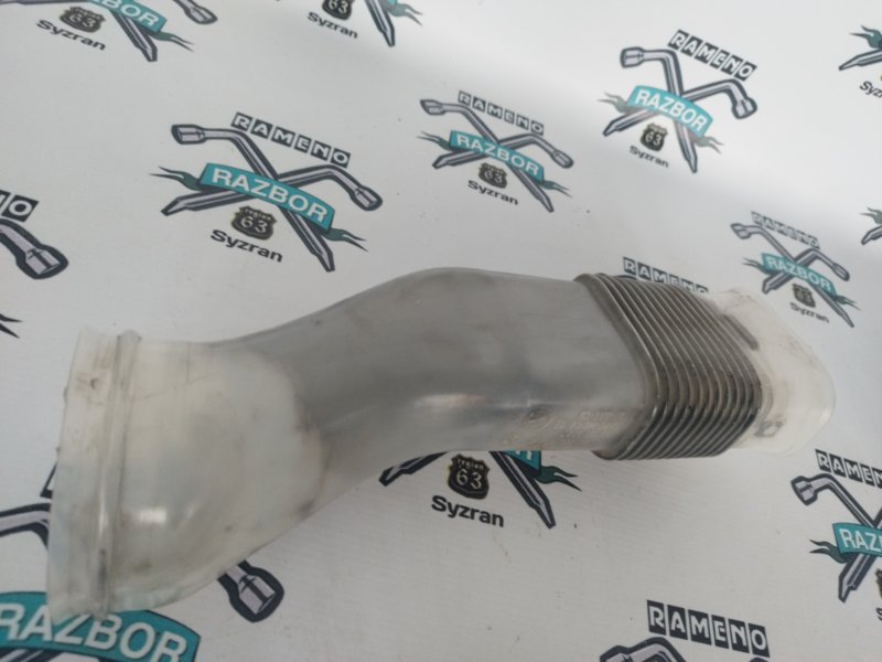 Воздухозаборник Peugeot 406 1999 8B