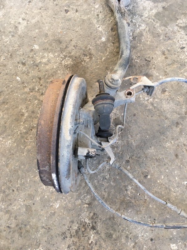 Кулак поворотный Peugeot 406 1999 8B