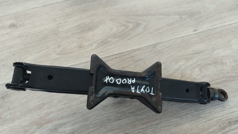 Домкрат Toyota Probox