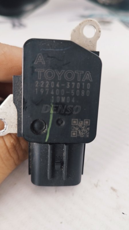 Датчик массового расхода воздуха Toyota Allion 2010 ZRT260