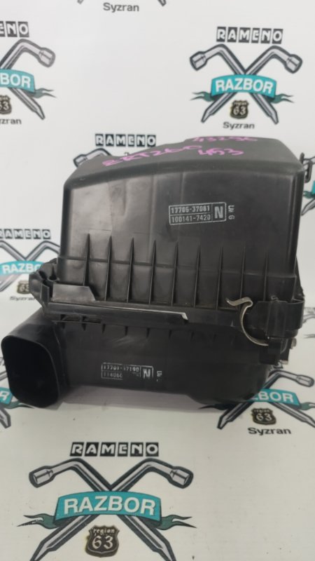 Корпус воздушного фильтра Toyota Allion 2010 ZRT260