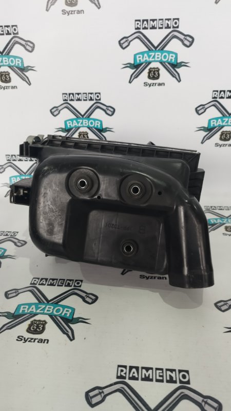 Корпус воздушного фильтра Toyota Allion 2010 ZRT260