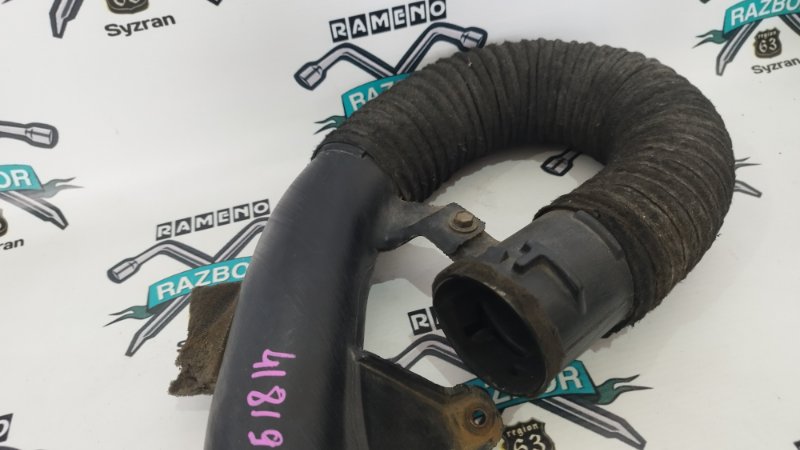 Патрубок воздушного фильтра Toyota Corolla Axio nze141