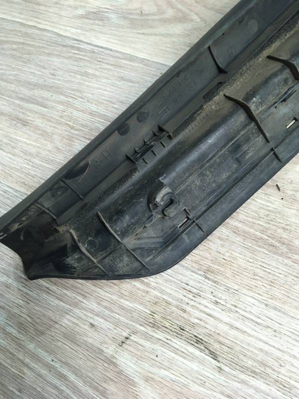 Накладка на порог салона Toyota Camry 2008 ACV 40