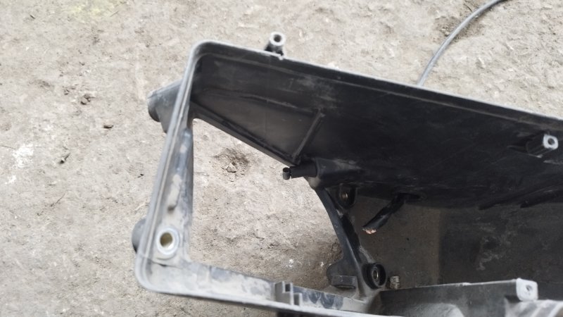 Корпус блока предохранителей Mercedes-Benz C-Class 1997 W202
