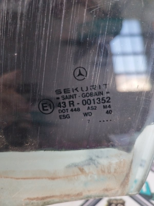 Стекло двери Mercedes-Benz C-Class 1997 W202