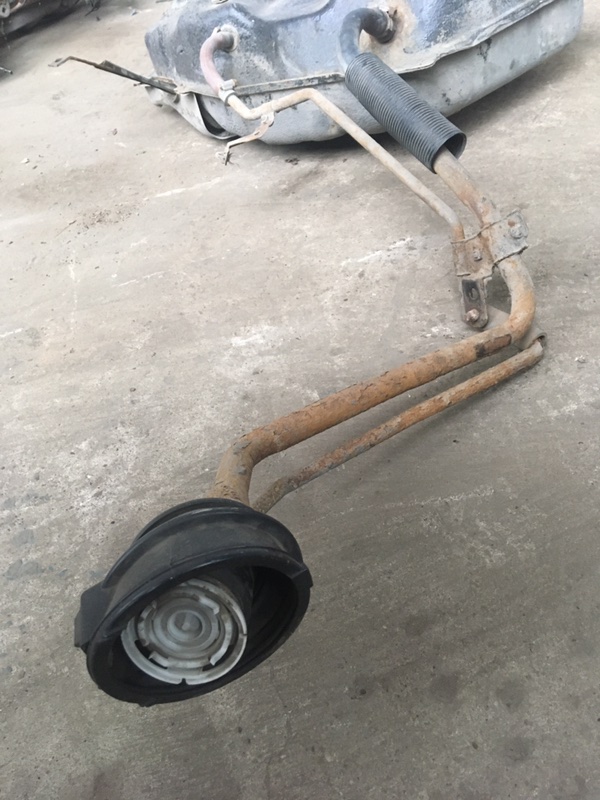 Бак топливный Toyota Prius 1998 NHW10