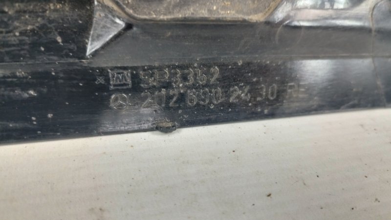 Накладка на стойку кузова Mercedes-Benz C-Class 1997 W202