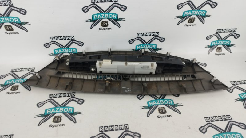Накладка на торпедо Toyota Camry 2008 ACV 40