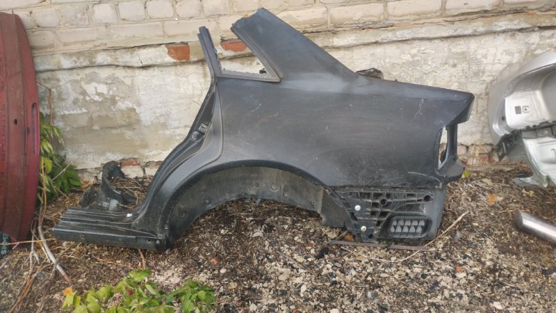Крыло AUDI A4 B5