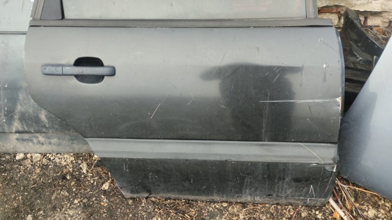 Дверь боковая Volkswagen Passat