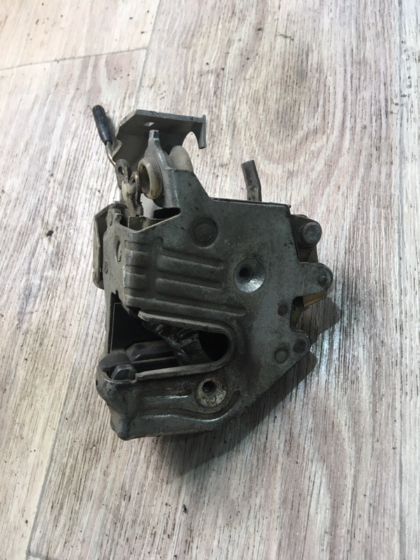 Замок боковой двери Mercedes-Benz 190 1989 w201
