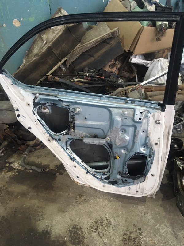 Дверь боковая Toyota Prius 1998 NHW10