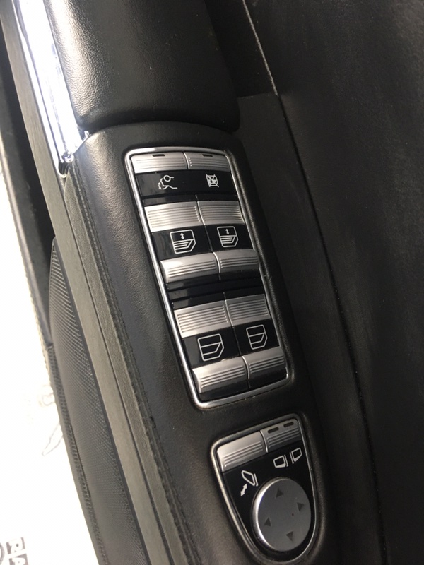 Обшивка боковой двери Mercedes-Benz S-Class 2008 w221