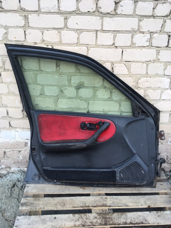 Дверь боковая Nissan Primera P10