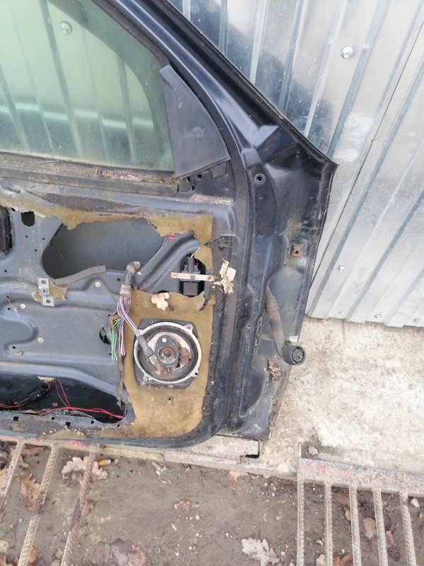 Дверь боковая Ford Scorpio