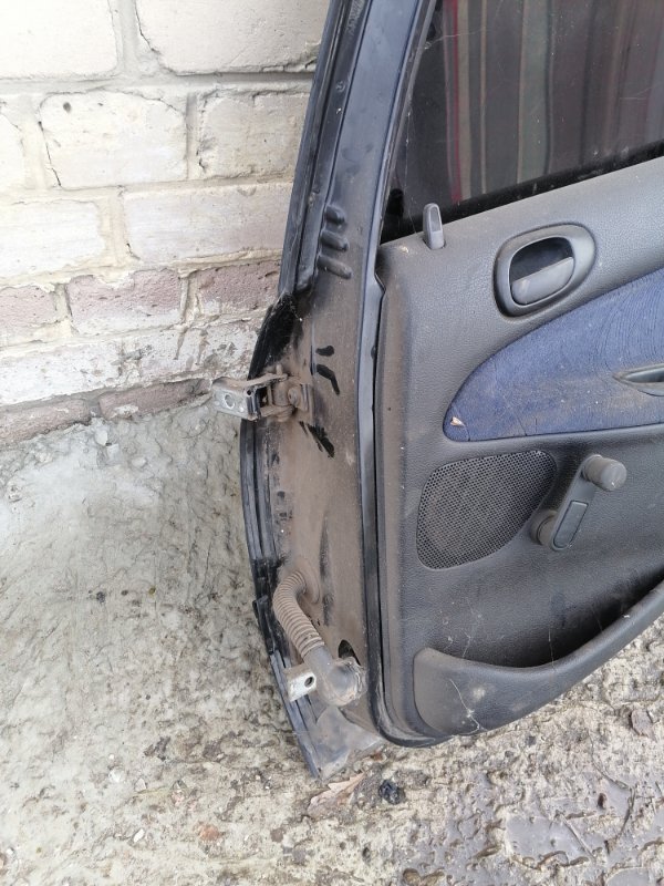 Дверь боковая Peugeot 206