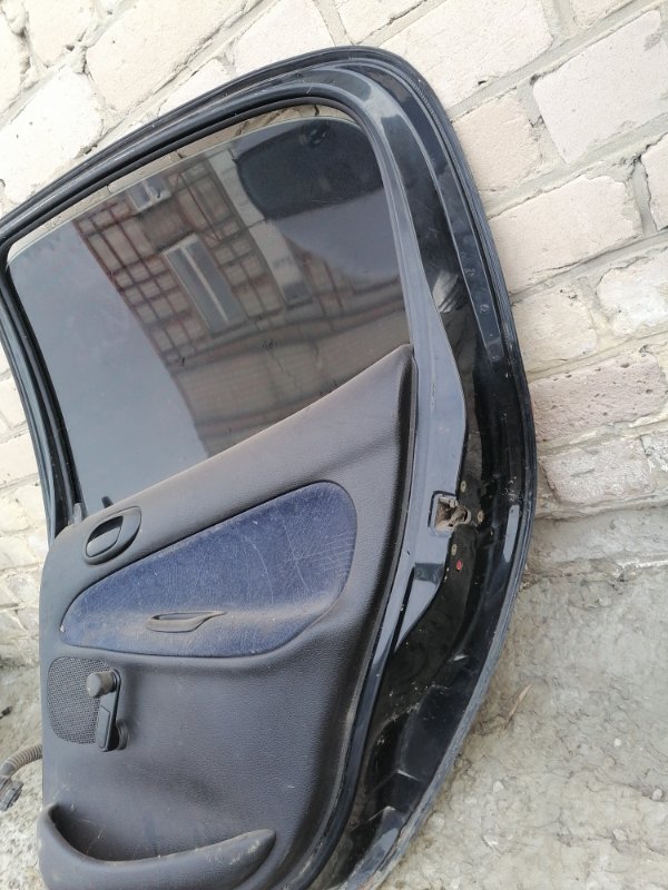 Дверь боковая Peugeot 206