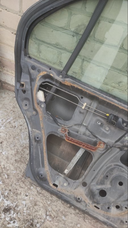 Дверь боковая Nissan Primera P10