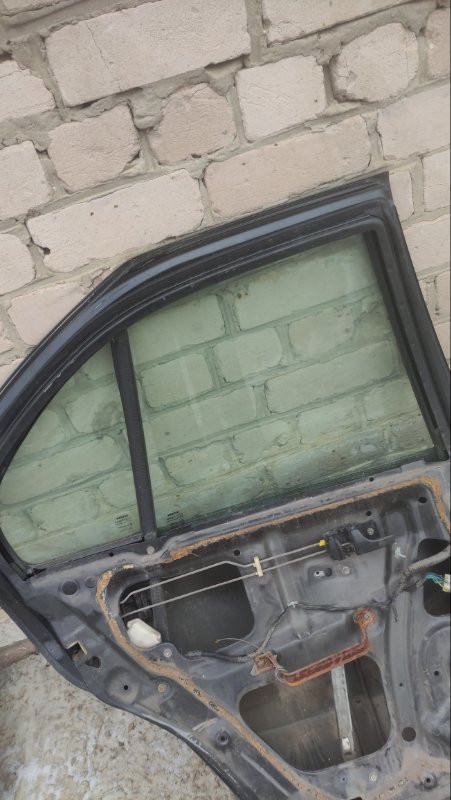 Дверь боковая Nissan Primera P10