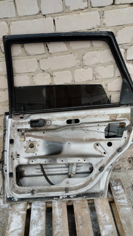 Дверь боковая Volkswagen Passat 1989