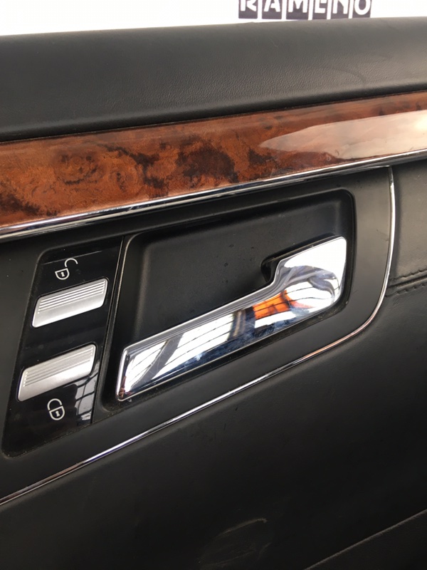 Обшивка боковой двери Mercedes-Benz S-Class 2008 w221