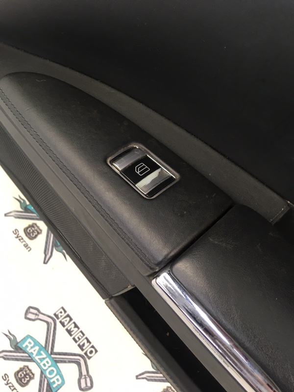 Обшивка боковой двери Mercedes-Benz S-Class 2008 w221