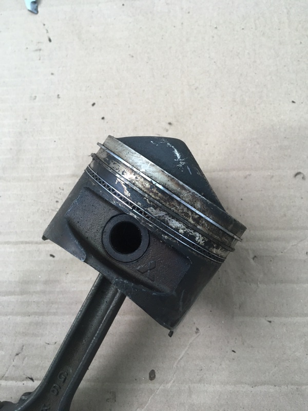 Поршень Mitsubishi Legnum
