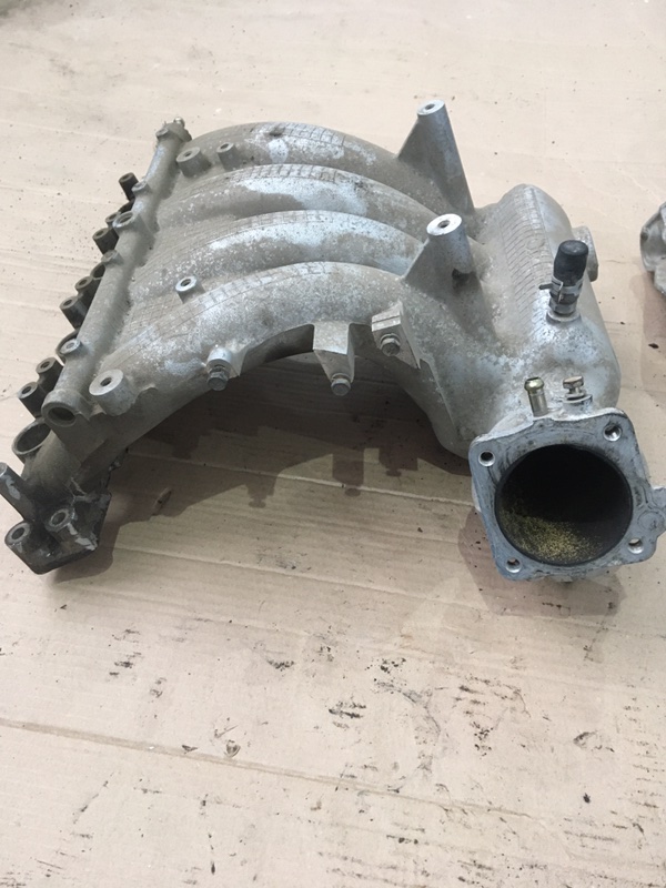 Коллектор впускной Mitsubishi Legnum