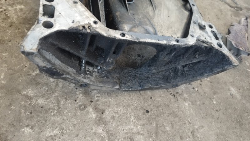 Поддон двигателя Mercedes-Benz W124 Рестайлинг