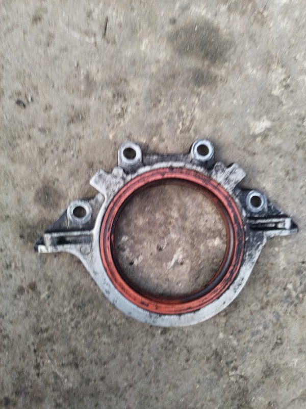 Крышка коленвала Ford Focus 1
