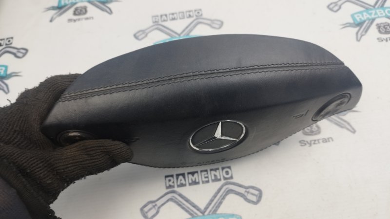 Подушка безопасности в руль Mercedes-Benz S-Class 2008 w221