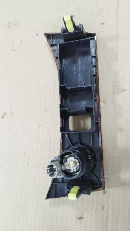 Прикуриватель Toyota Harrier 2006 2
