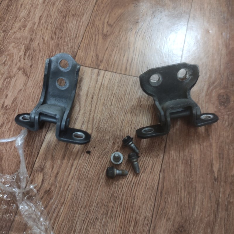 Петля двери Toyota Harrier 2006 2