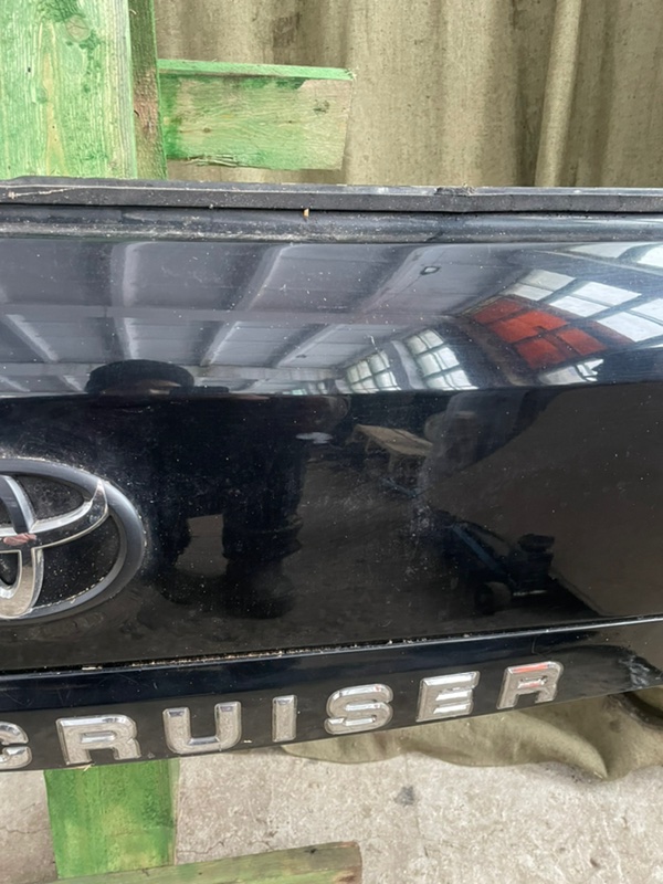 Крышка багажника Toyota LAnd CRUISER 200