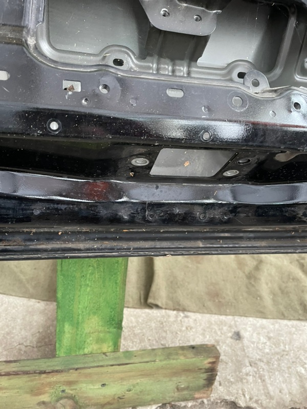 Крышка багажника Toyota LAnd CRUISER 200