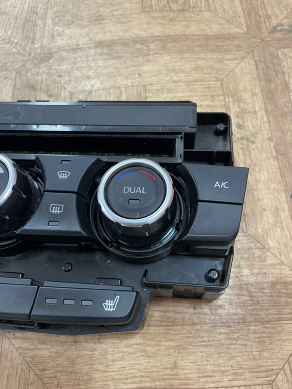 Блок управления климат-контролем Mazda CX-5