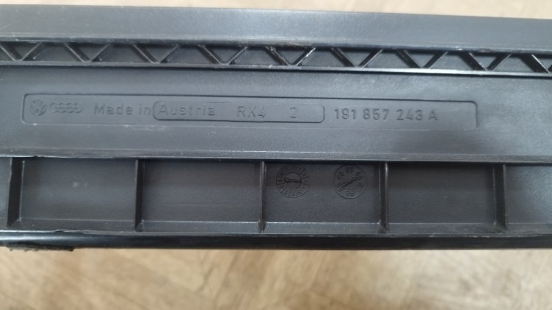 Накладка на торпедо Volkswagen Golf 2