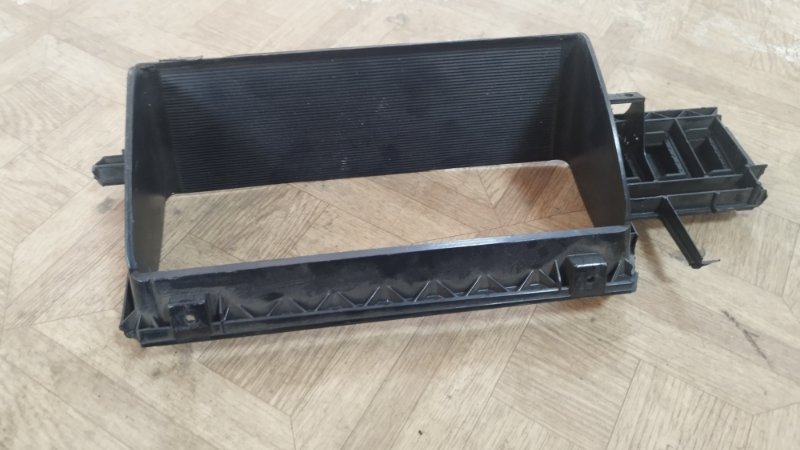 Накладка на торпедо Volkswagen Golf 2