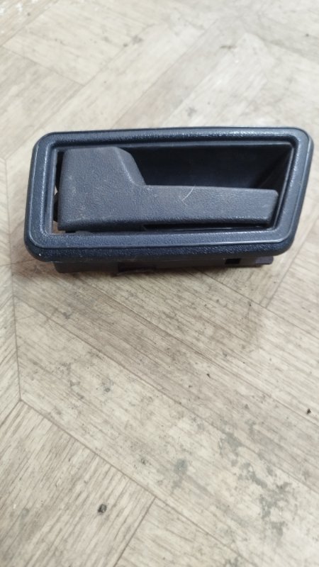 Ручка двери внутренняя Volkswagen Golf 2