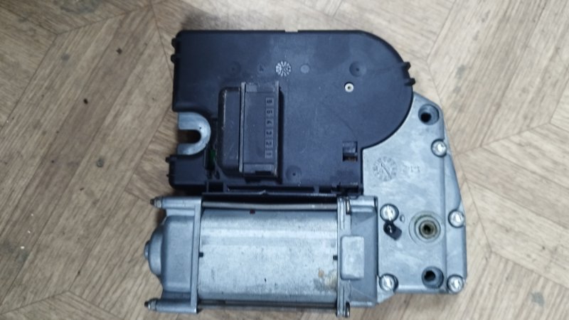 Блок управления люком Volkswagen Jetta 1992