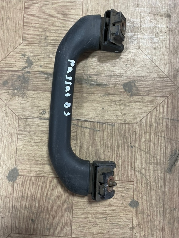Ручка потолка Volkswagen Passat 1989