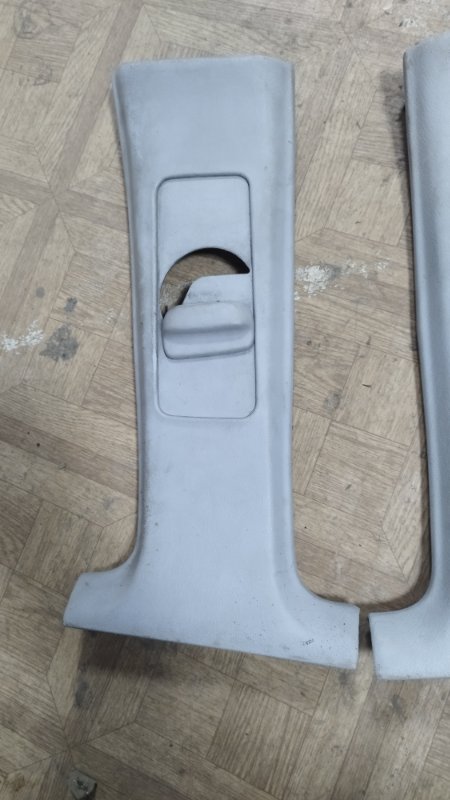 Накладка на стойку кузова Volkswagen Jetta 1992