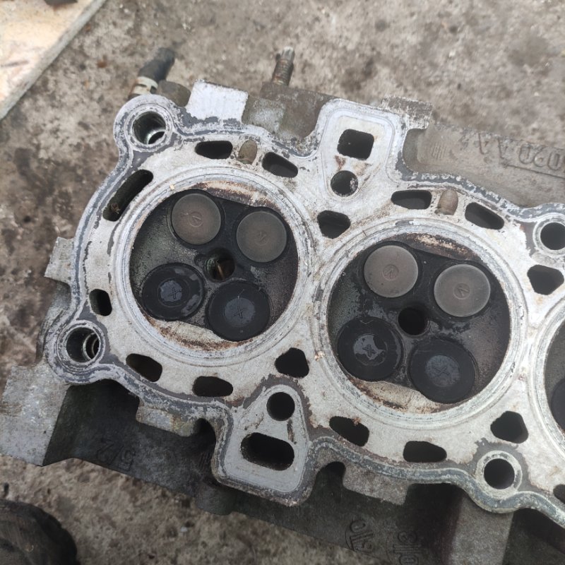 Головка блока цилиндров FORD Fiesta 2008 mk6