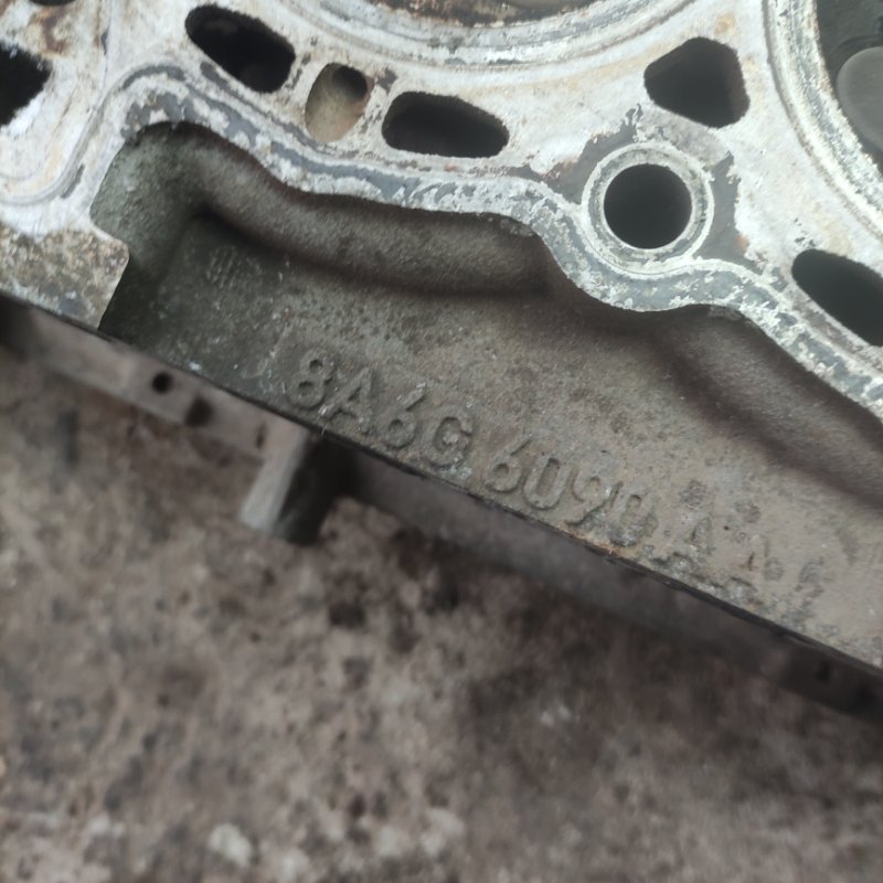 Головка блока цилиндров FORD Fiesta 2008 mk6