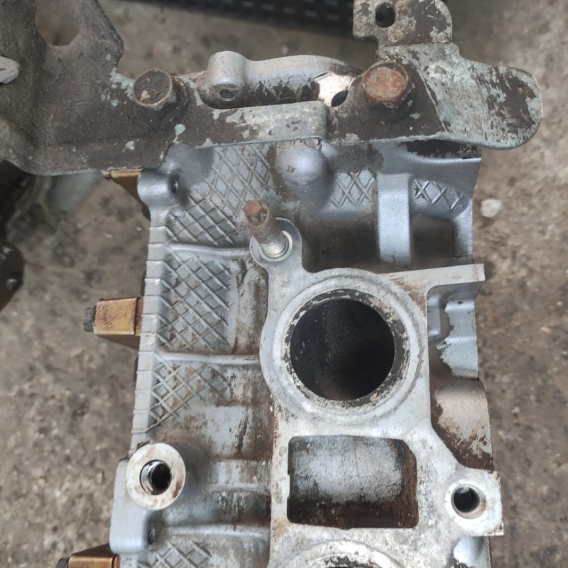 Головка блока цилиндров Mazda 6 2004 GG