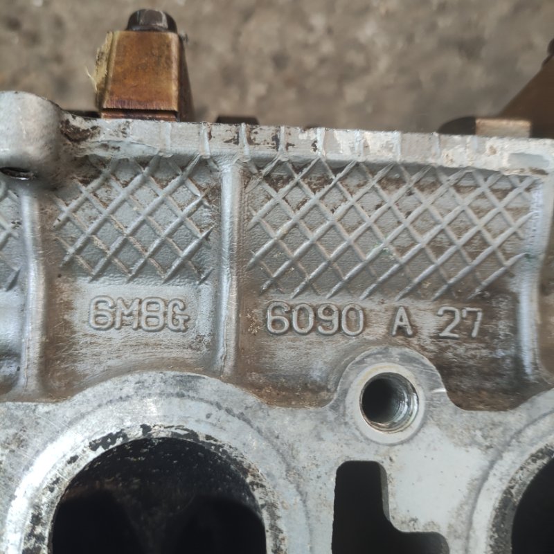 Головка блока цилиндров Mazda 6 2004 GG