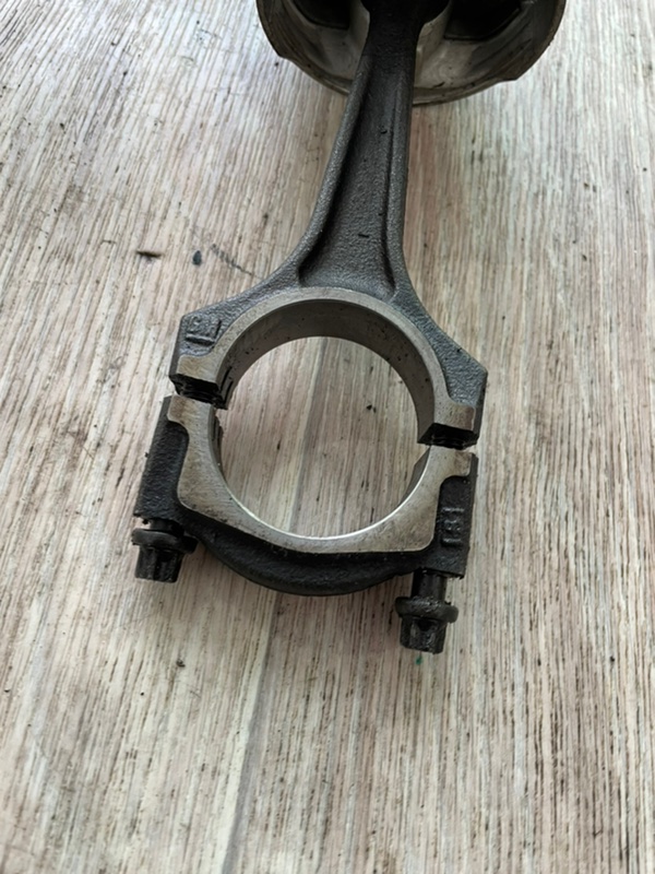 Поршень Opel Vectra B