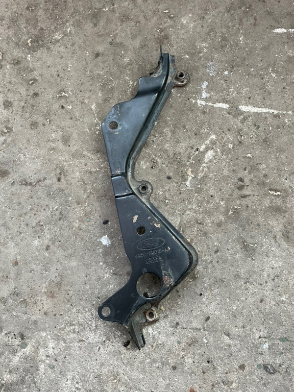Кожух ГРМ Ford Fiesta mk6