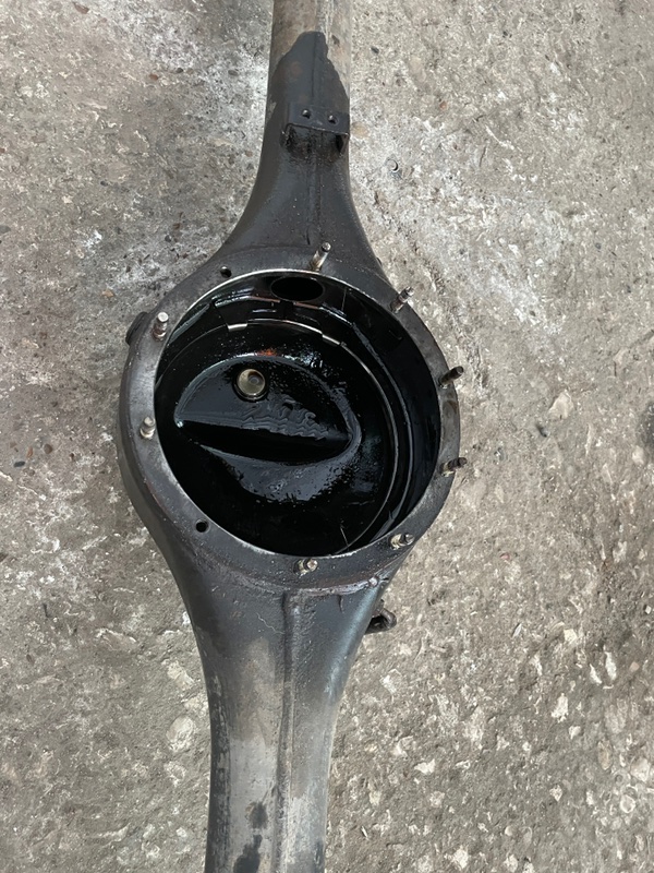 Чулок моста Nissan Serena C23